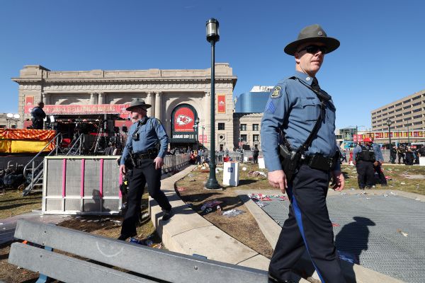 Adolescent condamné pour son implication dans la fusillade lors du rassemblement des Chiefs : un drame qui secoue la communauté