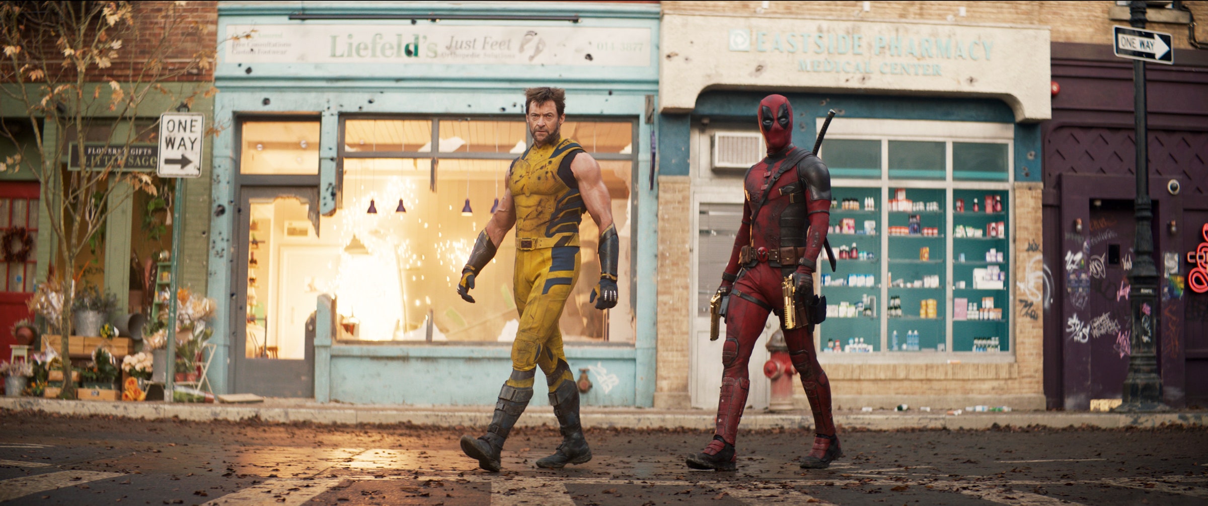 Deadpool et Wolverine : Une Nouvelle Dimension de l’Auto-Conscience Cinématographique