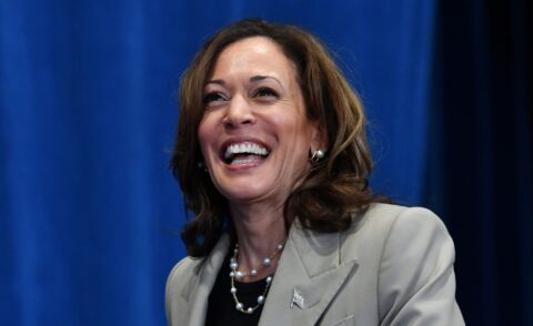 Kamala Harris Fait Appel à une Célébrité sur TikTok pour Lancer un Message percutant à Donald Trump !