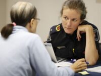 Des aînés déterminés organisent une clinique dans la salle de fête de leur condo pour combler le manque de soins primaires !