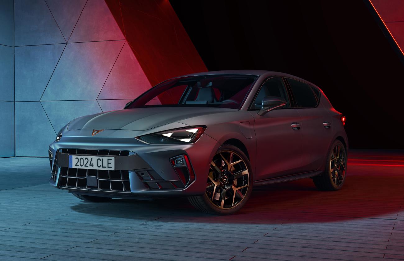 La Cupra Leon Revitalisée : Découvrez la Nouvelle Version FWD de 296 Ch!