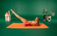 Regardez : Un Entraînement de Pilates pour des Abdos en Béton et un Core Solide !