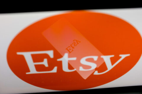 Les entreprises artisanales de jouets sexuels face à la menace des nouvelles politiques de vente d’Etsy : un avenir incertain ?