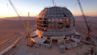 Le plus grand télescope du monde prend forme sur une montagne chilienne (photos)