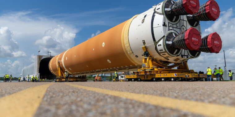 Rapport Rocket : Départ du PDG de Firefly et le cœur de la mission Artemis II quitte l’usine !