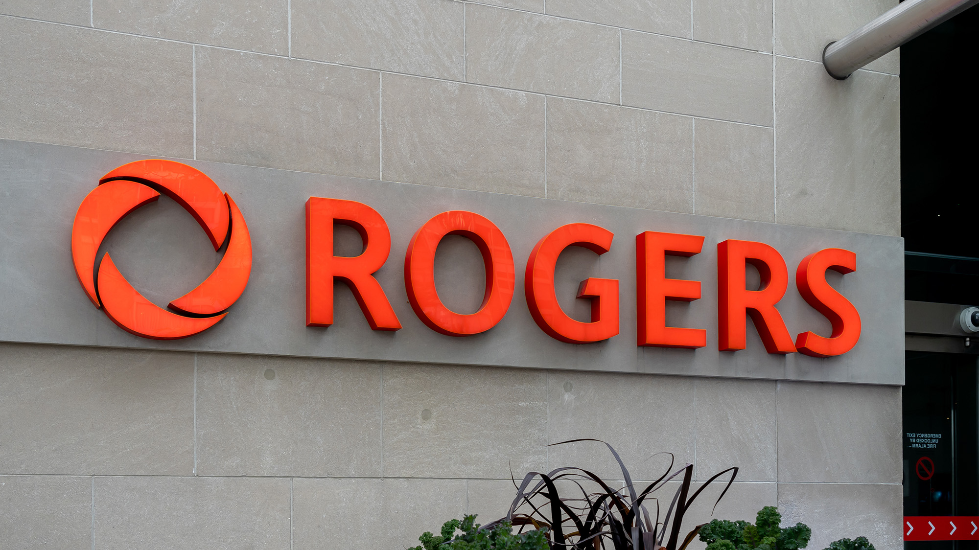 Le CRTC demande à Rogers de dévoiler les détails de l’augmentation des frais de connexion !