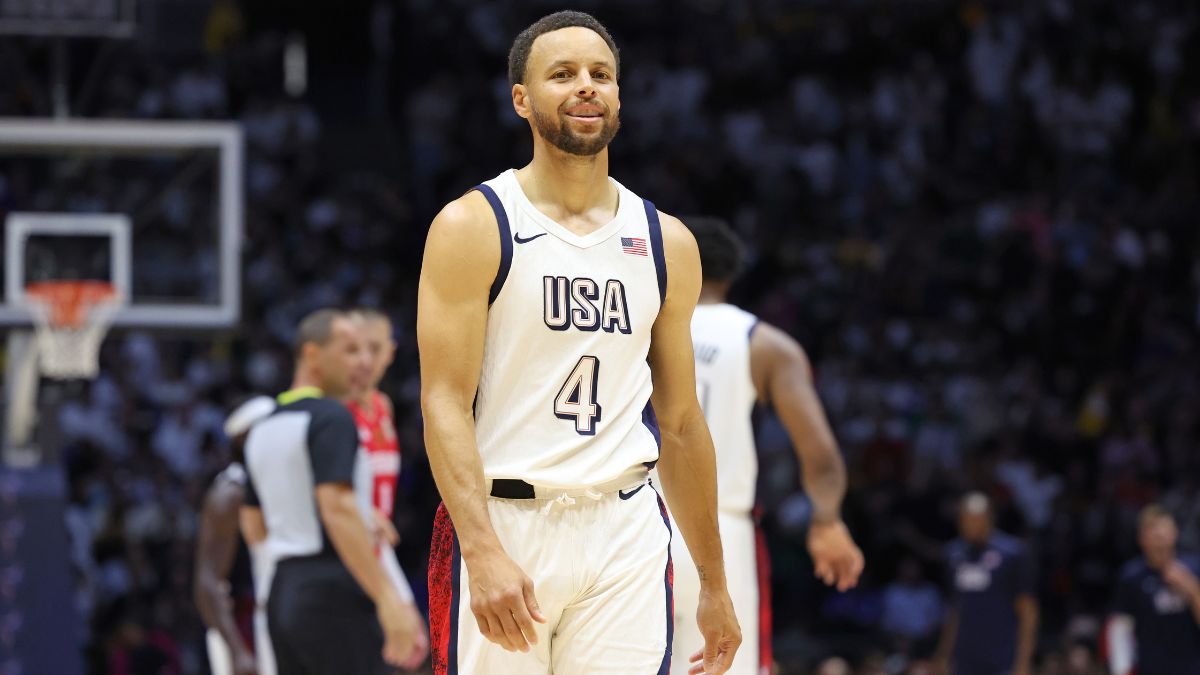 Steph partage un moment chaleureux avec un fan qui achète son maillot des Warriors !