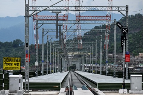 Le pont ferroviaire stratégique de l’Inde : un lien vital vers le Cachemire