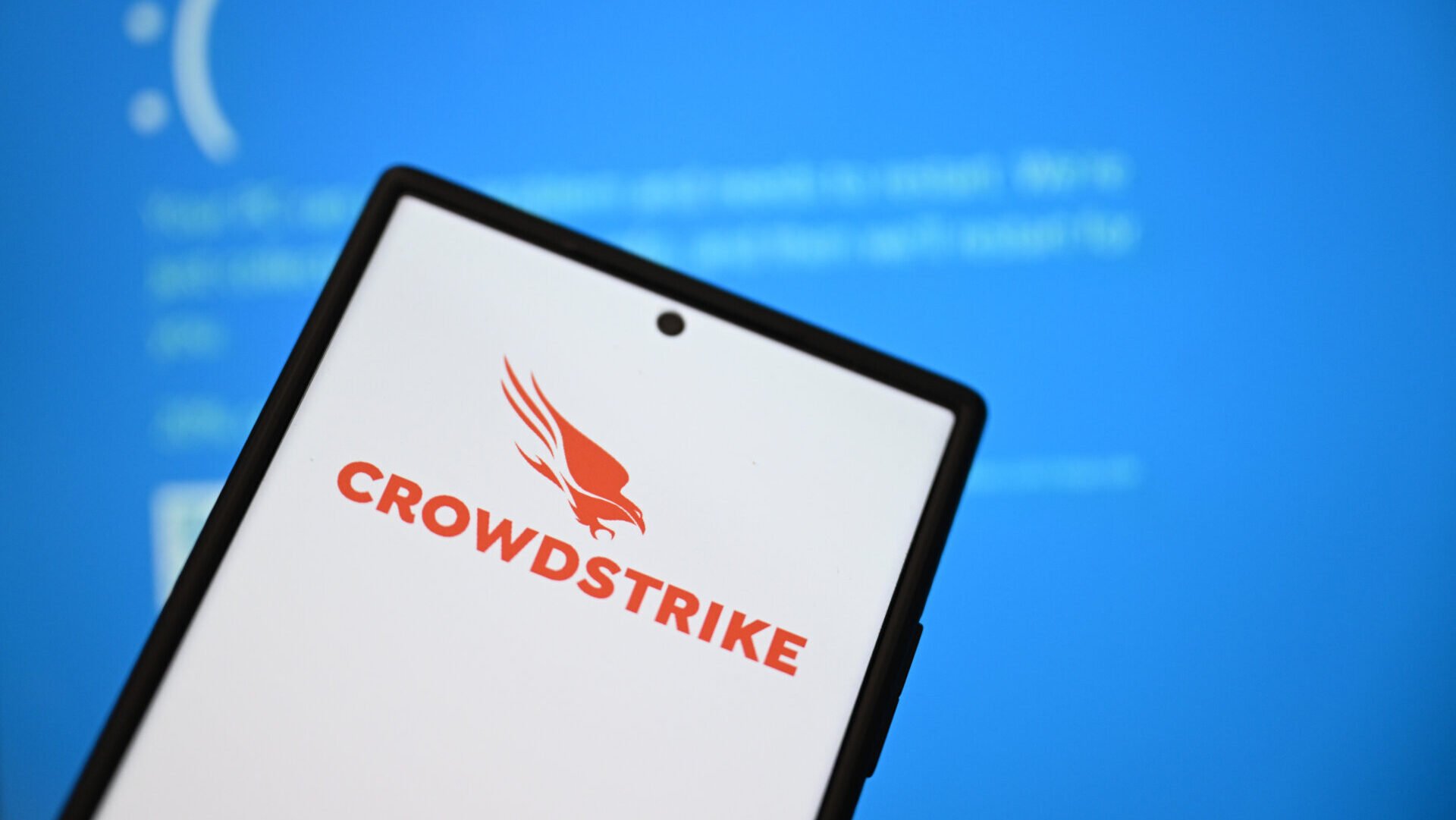 CrowdStrike Propose à ses Partenaires des Cartes-Cadeaux Inutilisables en Compensation d’une Panne Mondiale !