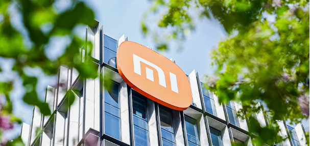 Le MIX Flip de Xiaomi : le premier téléphone à clapet qui révolutionne la photo instantanée avec son kit d’impression !