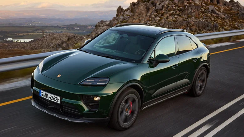 Porsche Macan EV 2024