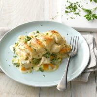 Casserole de Poulet et Biscuits Savoureux