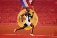 La Légende Olympique Michael Johnson Révèle Ses Secrets pour Courir un 400 Mètres Éclair!