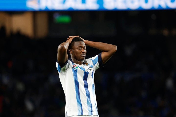 Sadiq Umar dans de sales draps à la Real Sociedad après un message énigmatique sur les réseaux sociaux !