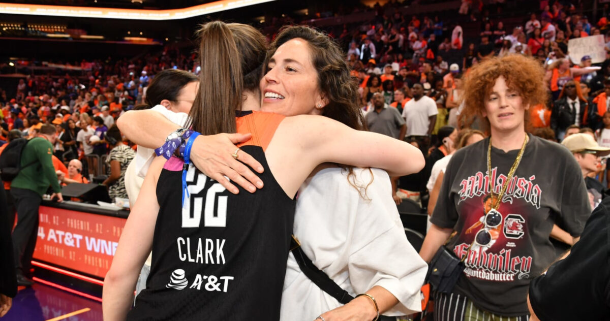 Vidéo : Sue Bird révèle pourquoi Caitlin Clark mérite le titre de Rookie de l’Année WNBA face à Angel Reese !