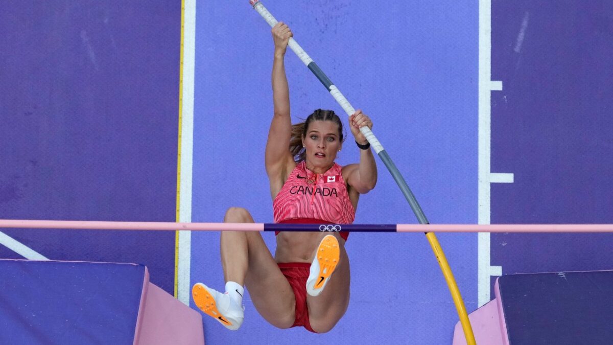 Alysha Newman du Canada s’illustre en atteignant sa première finale olympique de saut à la perche !