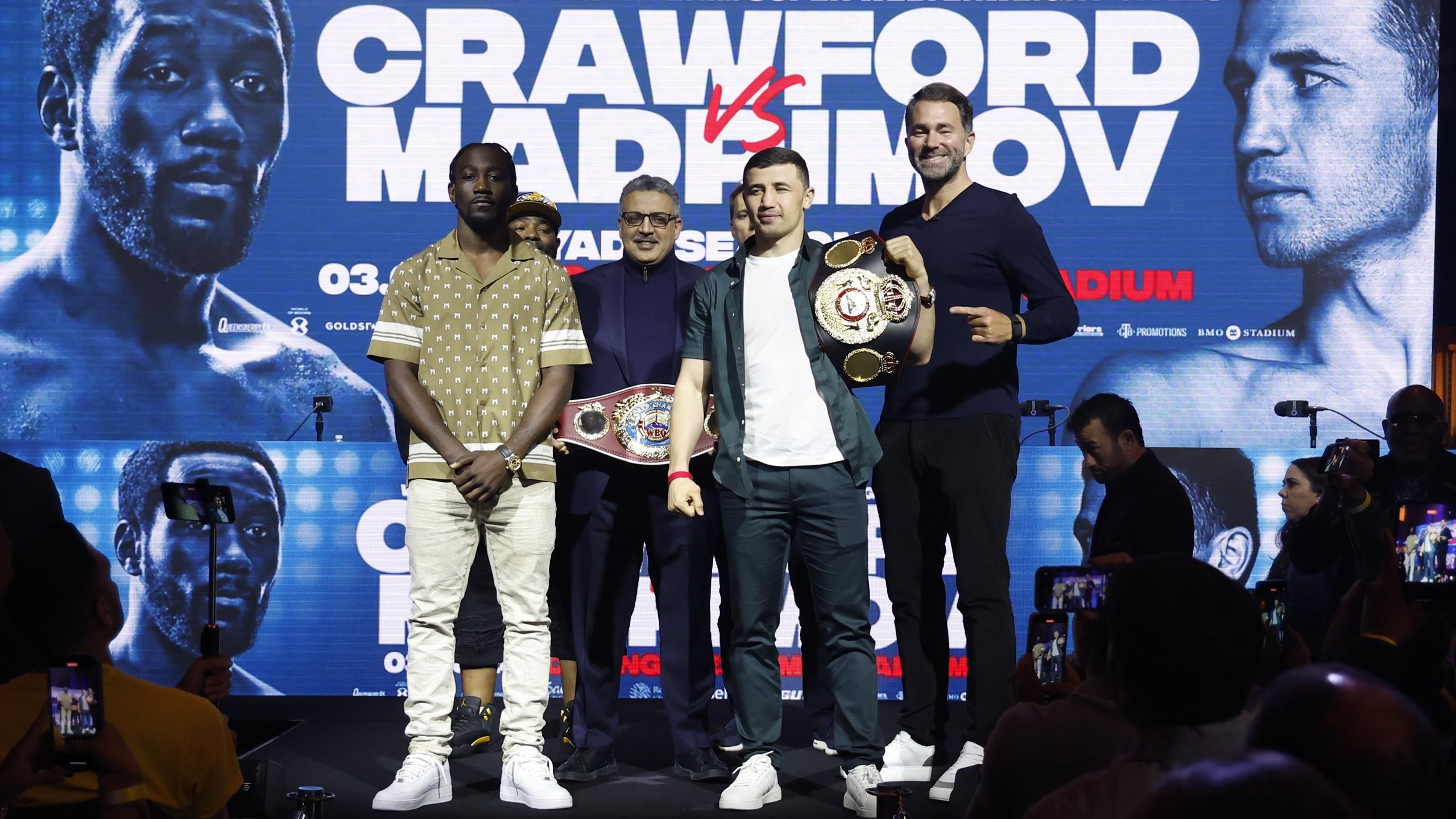 Crawford triomphe face à Madrimov – L’icône américaine invaincue conquiert un quatrième titre mondial !