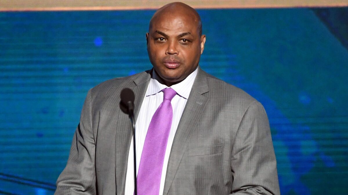 Charles Barkley déclare qu’il ne prend pas sa retraite malgré la perte des droits médiatiques de la NBA par TNT Sports après la saison prochaine