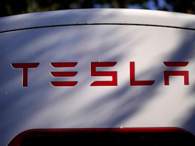 L’agence de sécurité routière américaine enquête sur l’accident mortel du Cybertruck de Tesla en Texas : des révélations attendues !