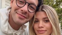 Sofia Richie dévoile des moments tendres avec sa fille Eloise et célèbre la maternité à travers des photos adorables