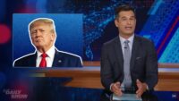 « The Daily Show » : Michael Kosta révèle que l’absence de Biden met en lumière l’état préoccupant de l’esprit de Trump | Vidéo