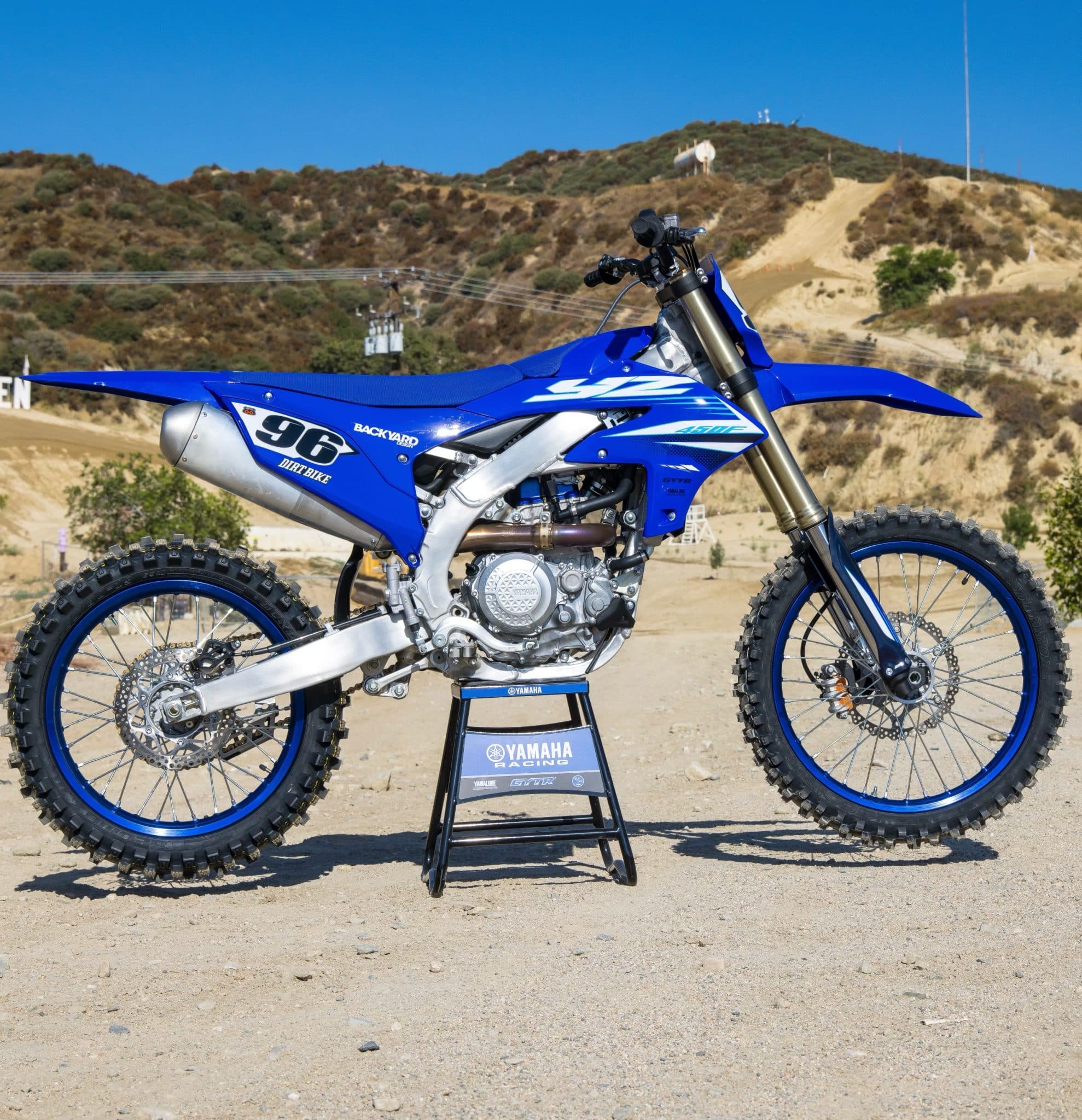 2025 YAMAHA YZ450F : Découvrez les nouveautés de cette année en vidéo !