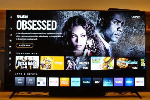 Vizio 86 pouces : Test de la Smart TV et de la barre de son 2.1 – Un grand écran abordable avec quelques compromis à considérer !