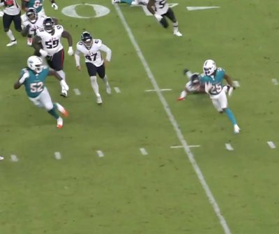 Jaylen Wright, la révélation des Dolphins, brille lors de ses débuts face aux Falcons en présaison !