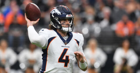 Jarrett Stidham, titulaire pour le premier match de présaison des Broncos : un duel palpitant avec Bo Nix !