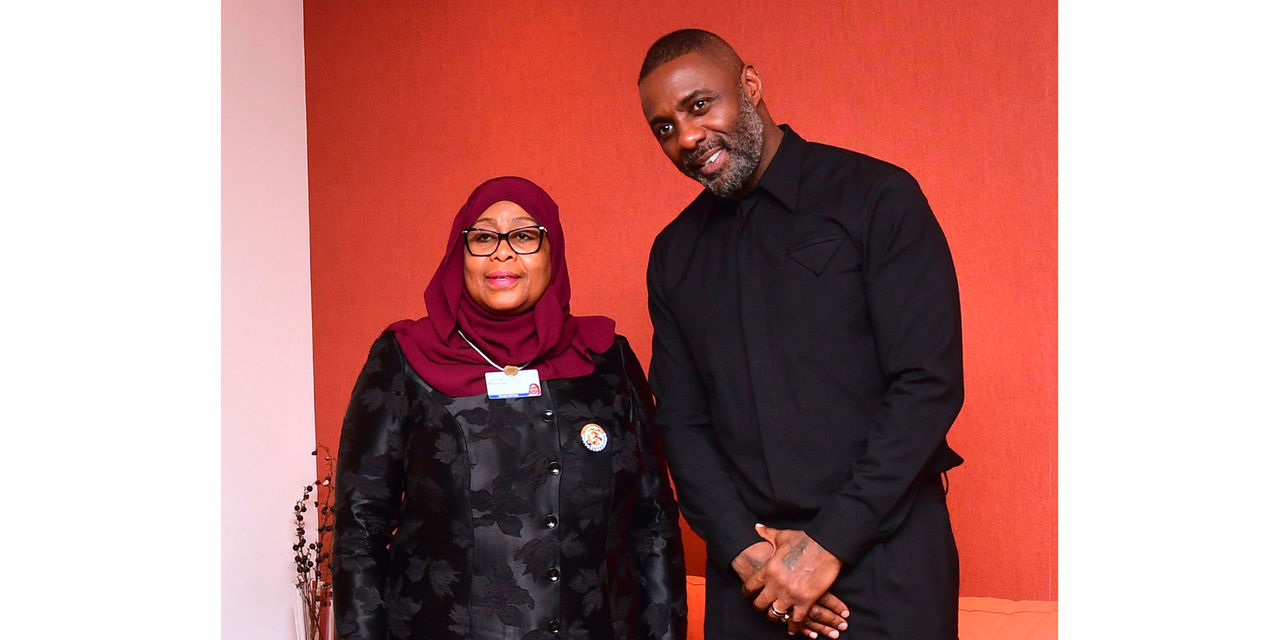 Idris Elba, la star d’Hollywood, reçoit 80 hectares de terre en cadeau du président tanzanien Samia Suluhu !