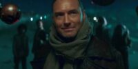 Jude Law, le Jedi au grand cœur, se lie d’amitié avec des enfants perdus dans l’espace dans la bande-annonce de Star Wars : Skeleton Crew !