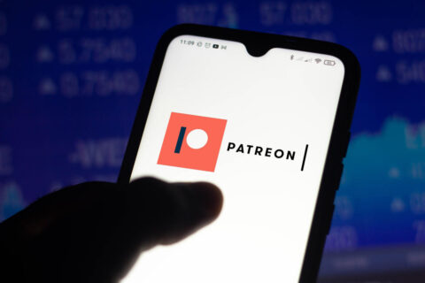 Patreon face à un dilemme : utiliser le système d’achat intégré d’Apple ou disparaître de l’App Store !