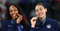 Breanna Stewart partage des photos « Avant vs. Maintenant » d’A’ja Wilson pour célébrer la médaille d’or des États-Unis !