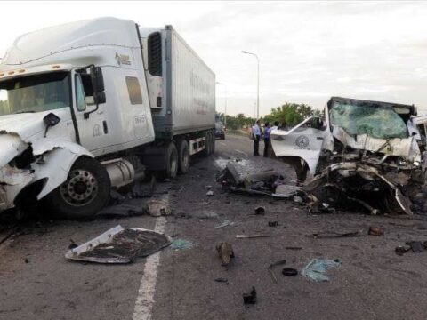 Tragédie sur l’autoroute Lagos-Ibadan : 16 vies fauchées dans un accident horrifique impliquant plusieurs véhicules