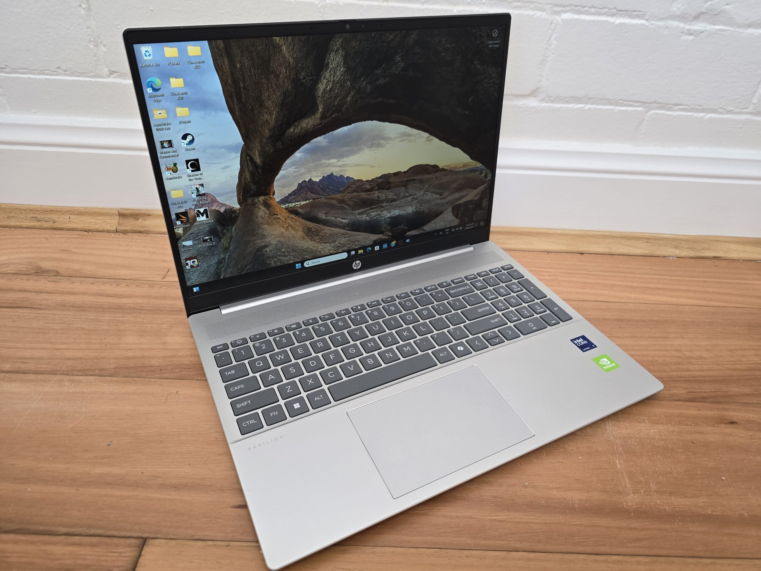 Test du HP Pavilion 16 : Un ordinateur portable polyvalent et performant !