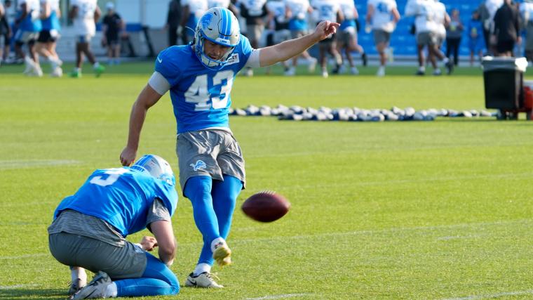 Jake Bates des Detroit Lions réalise un incroyable coup de pied de précision lors de la pré-saison !