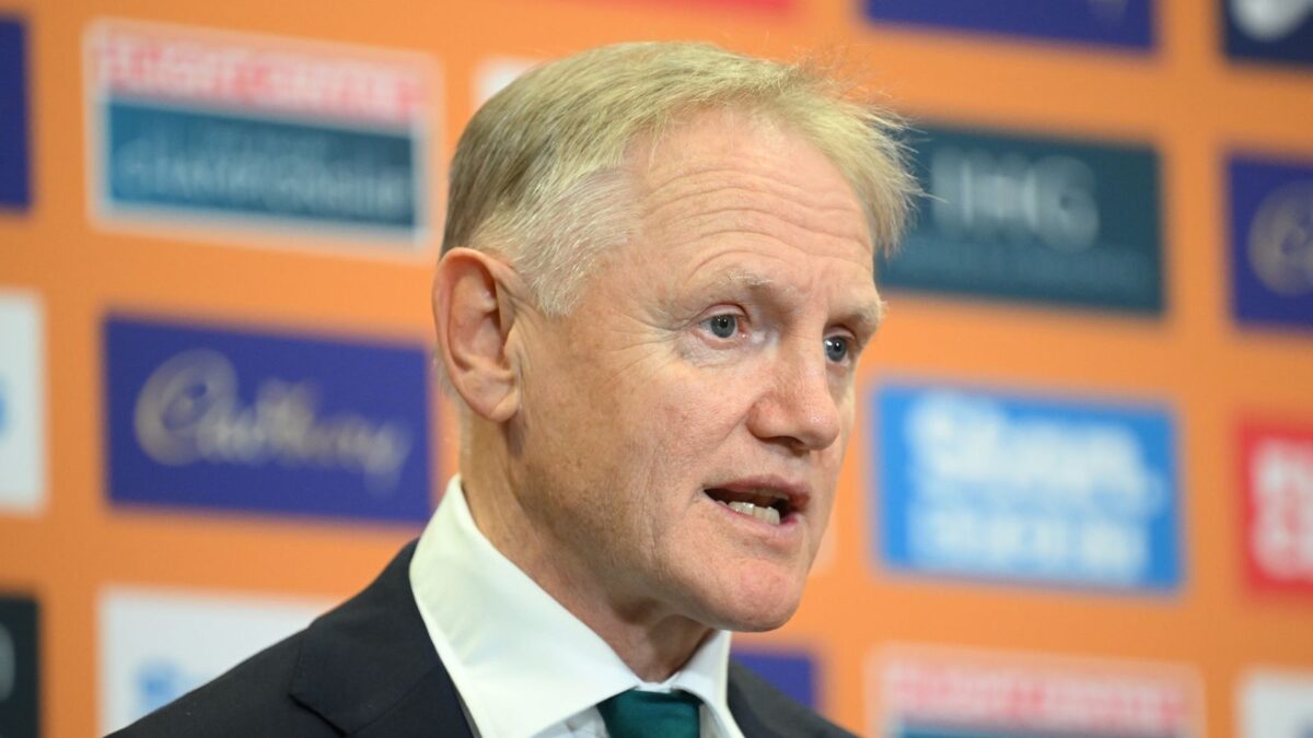 Rassie Erasmus : Joe Schmidt prêt à rendre l’Australie redoutable pour la série des Lions britanniques et irlandais de 2025 !