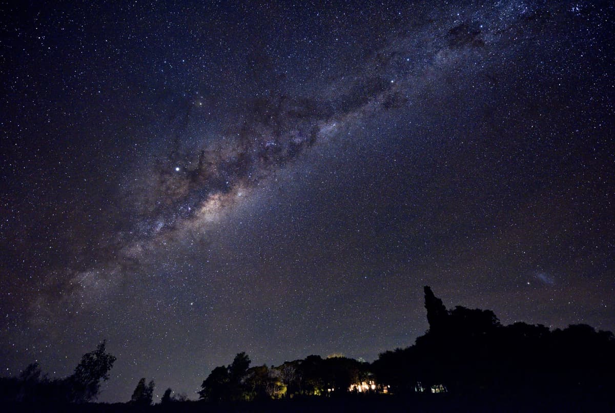 Notte de San Lorenzo: Les meilleurs endroits pour observer les étoiles dans les villes italiennes