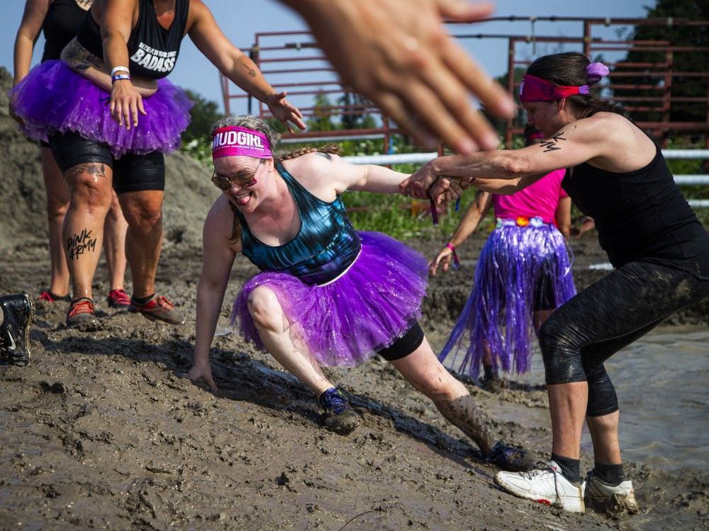 MUDGIRL a organisé une course à obstacles de 5 km au Wesley Clover Park.