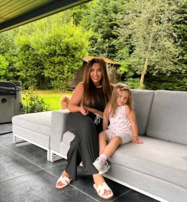 Lauren Goodger avec sa fille Larose