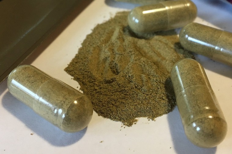 Image : Capsules de kratom à Albany, New York, le 27 septembre 2017.