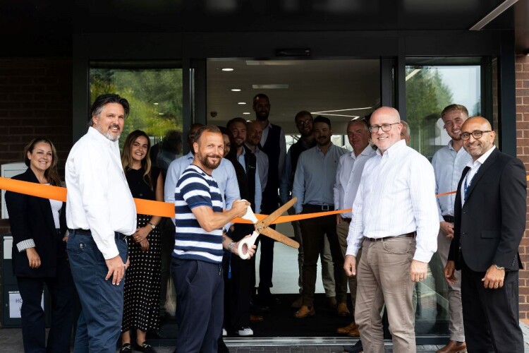 inauguration du bureau de GRS par Jody Morris