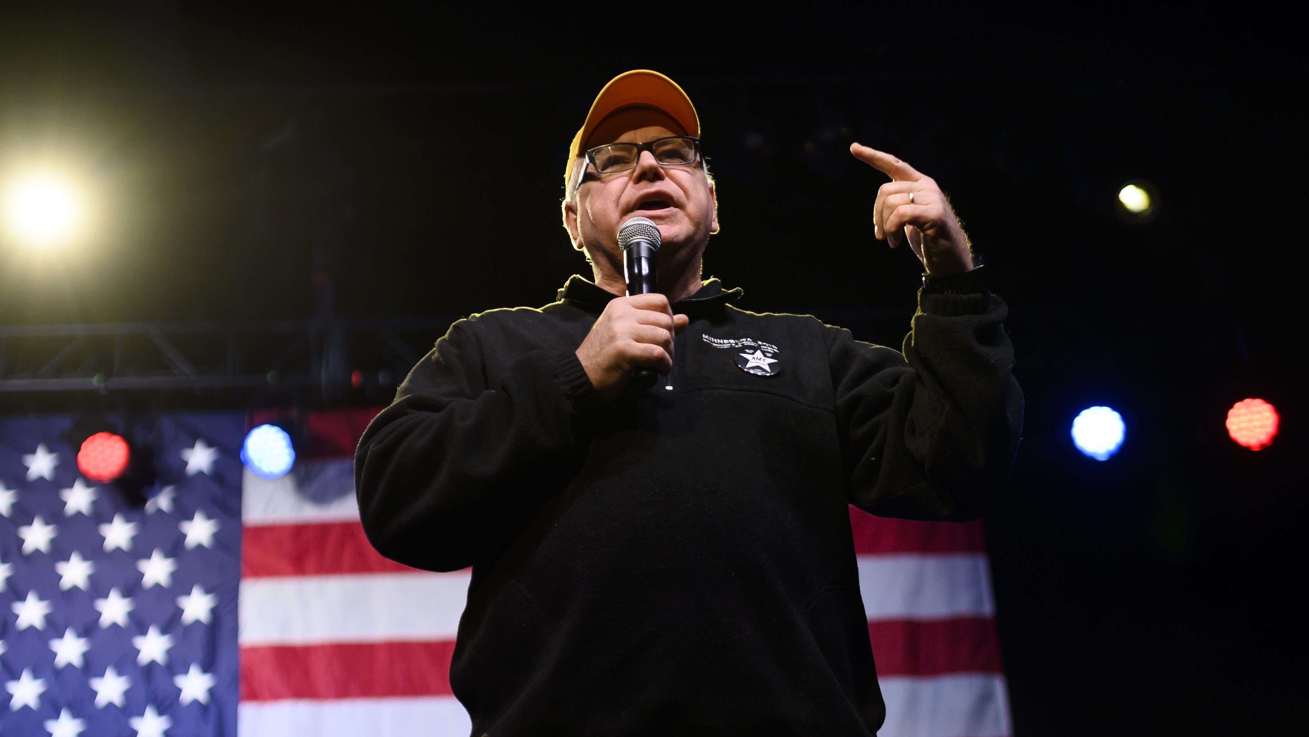 Tim Walz lors d'un discours.