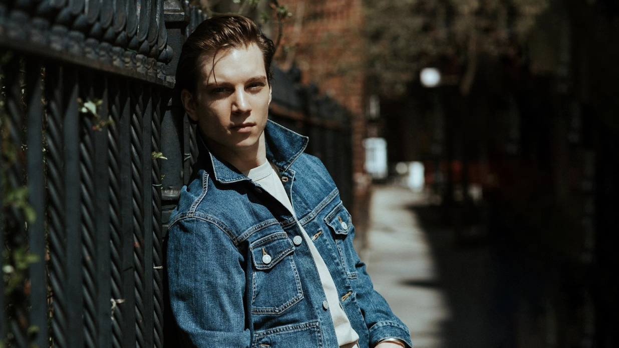 divers Adam Dennis Geiger