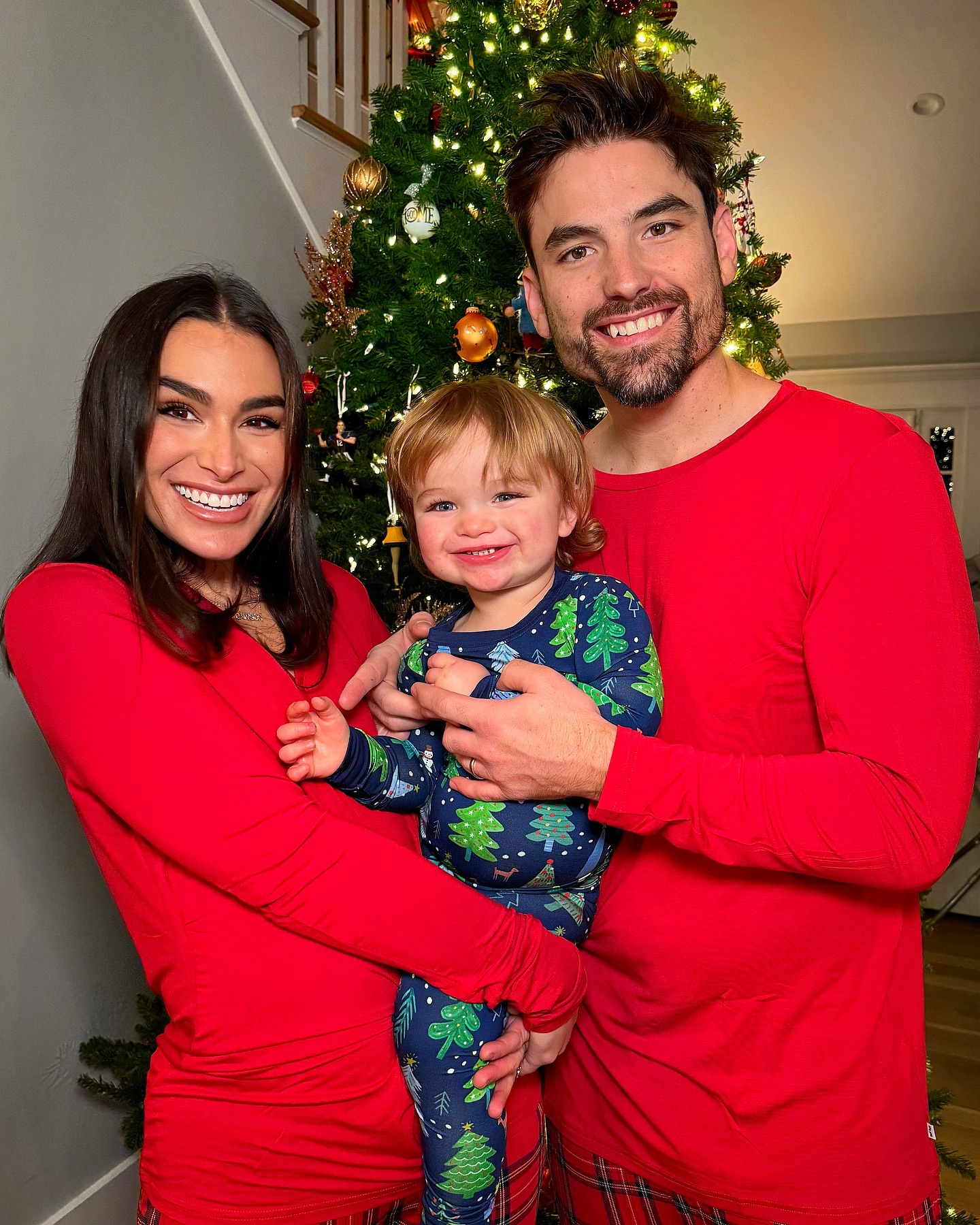 Ashley Iaconetti et Jared Haibon avec leur premier enfant.