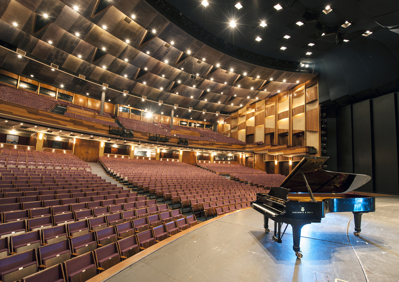 Photo de la Grande Salle du Festival de Salzbourg, qui a maintenant un jumeau numérique simulant la musique de Mozart