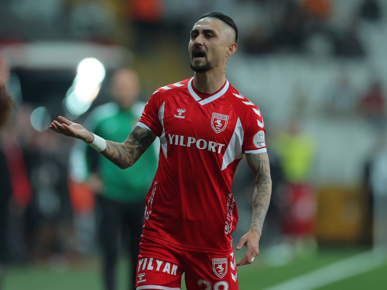 Soner Gonul de Samsunspor lors d'un match contre <a href=