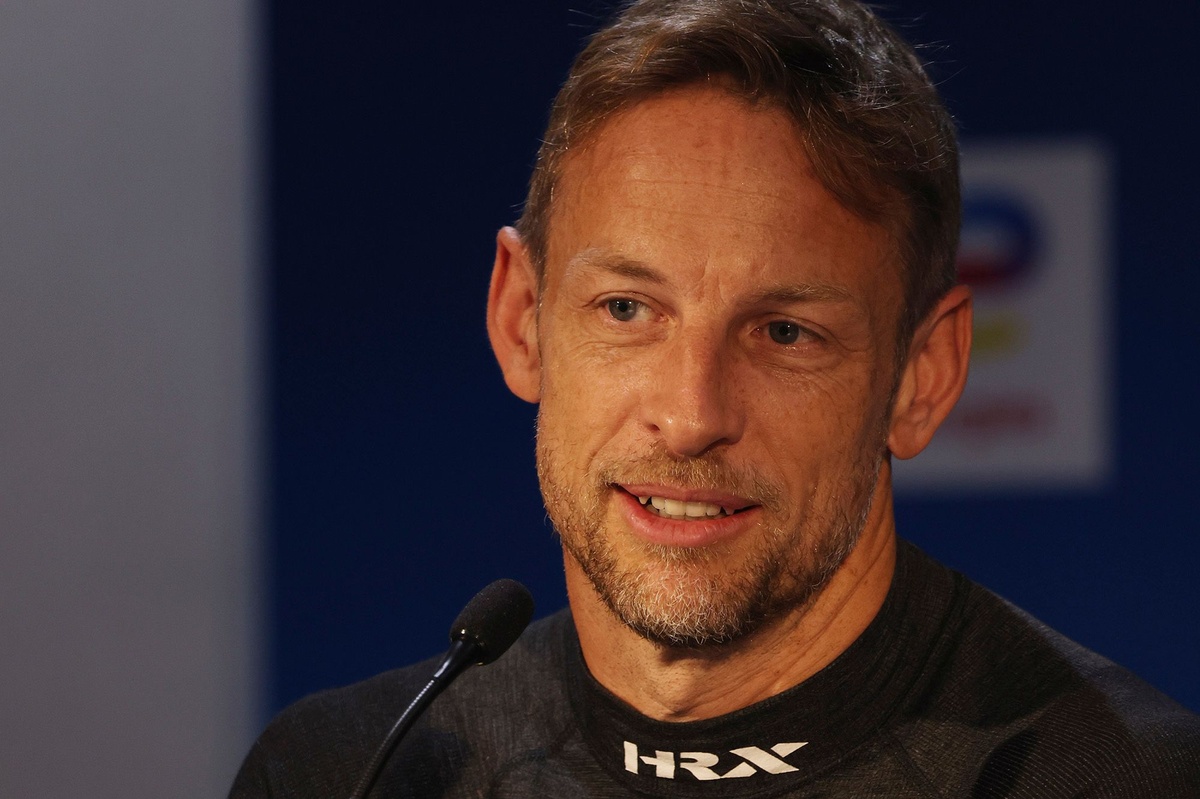 Jenson Button remet en question son avenir en WEC : des doutes sur la route du champion F1 !