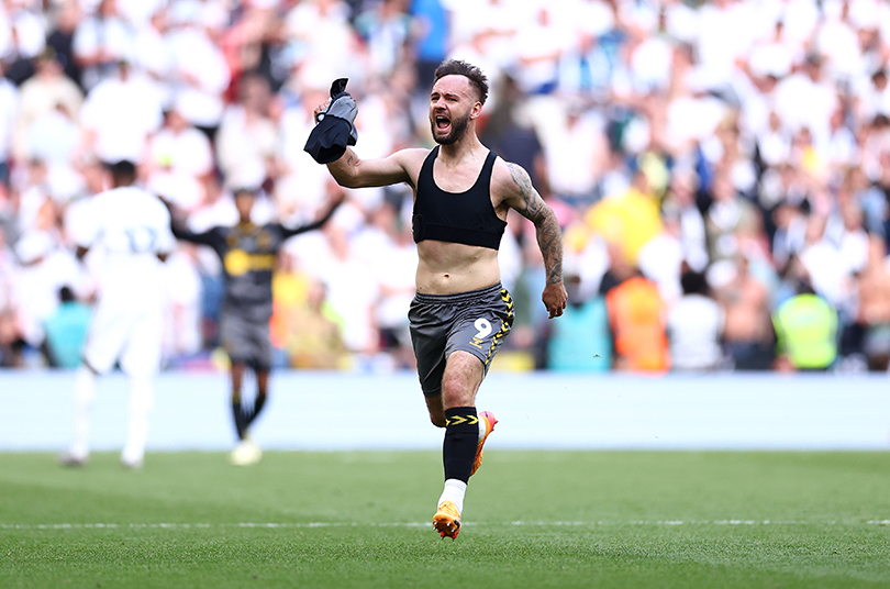 ‘I went too early didn’t I?’ How Adam Armstrong’s greatest moment in football was also his most embarrassing