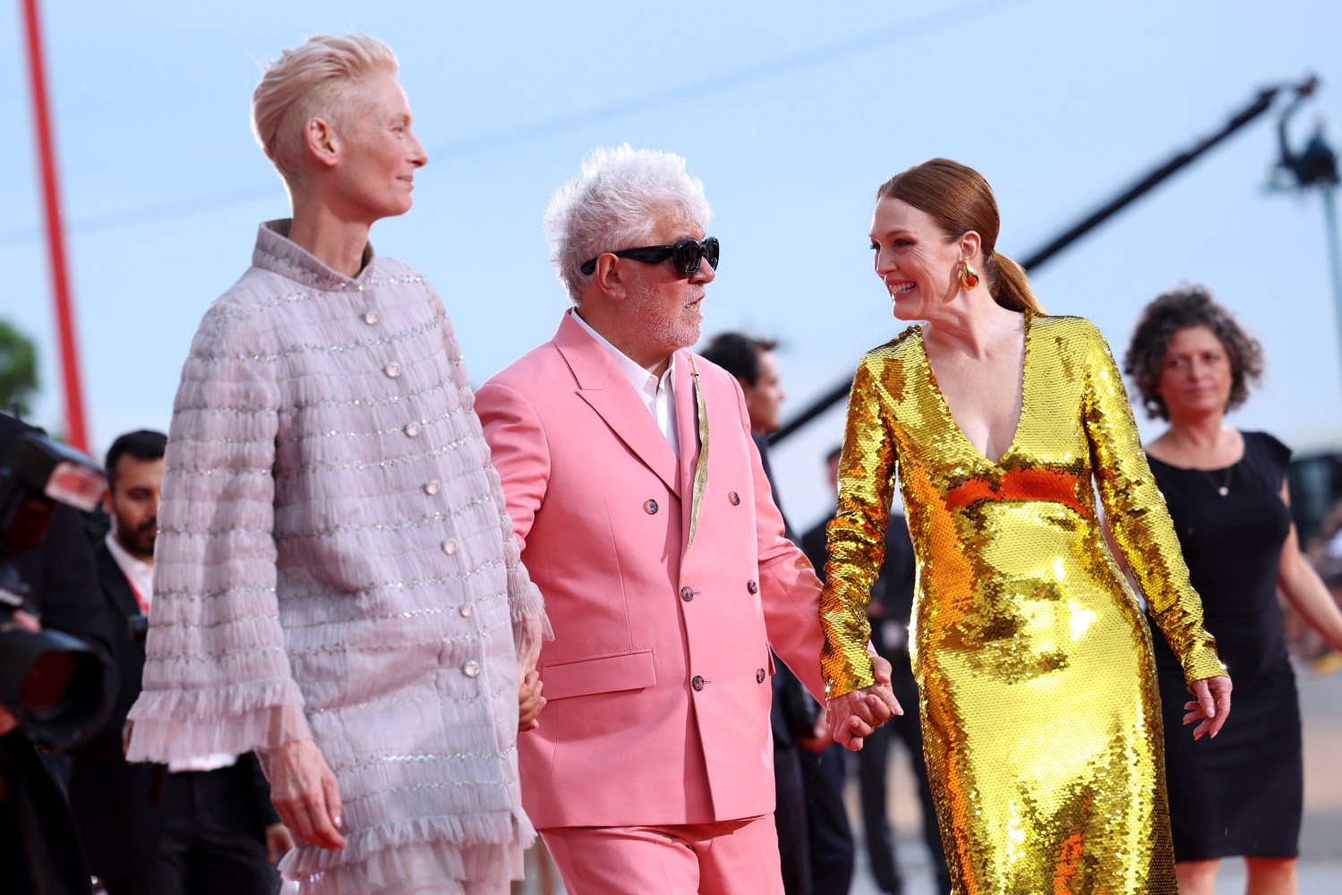 Pedro Almodóvar and New Muses Julianne Moore and Tilda Swinton Land Unbelievable 17-Minute Venice Standing Ovation for ‘The Room Next Door’